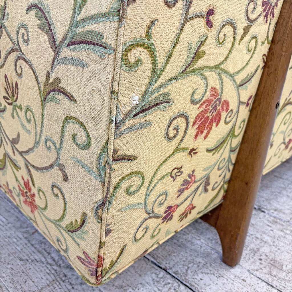 91" Dunbar Bracket Back Sofa