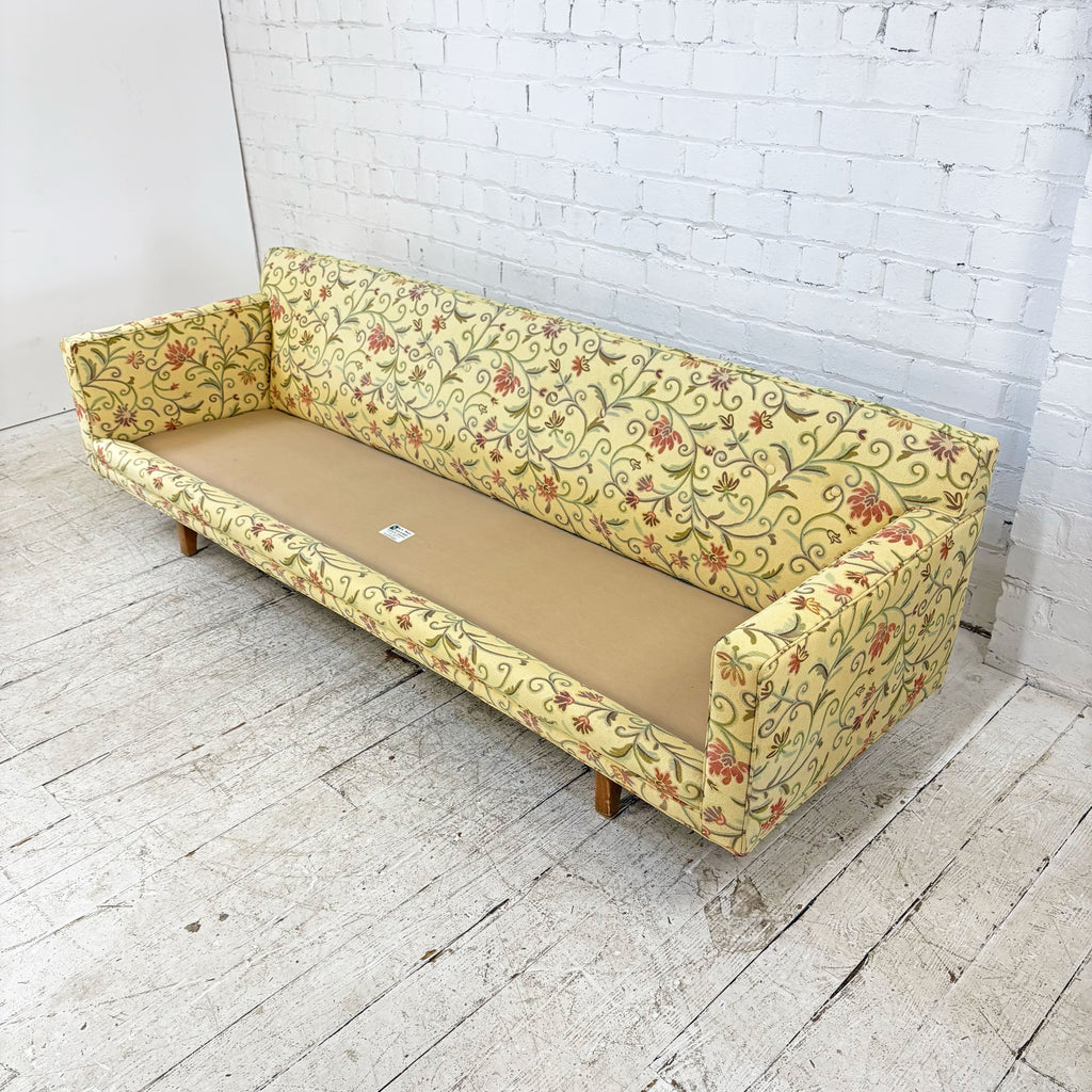 91" Dunbar Bracket Back Sofa