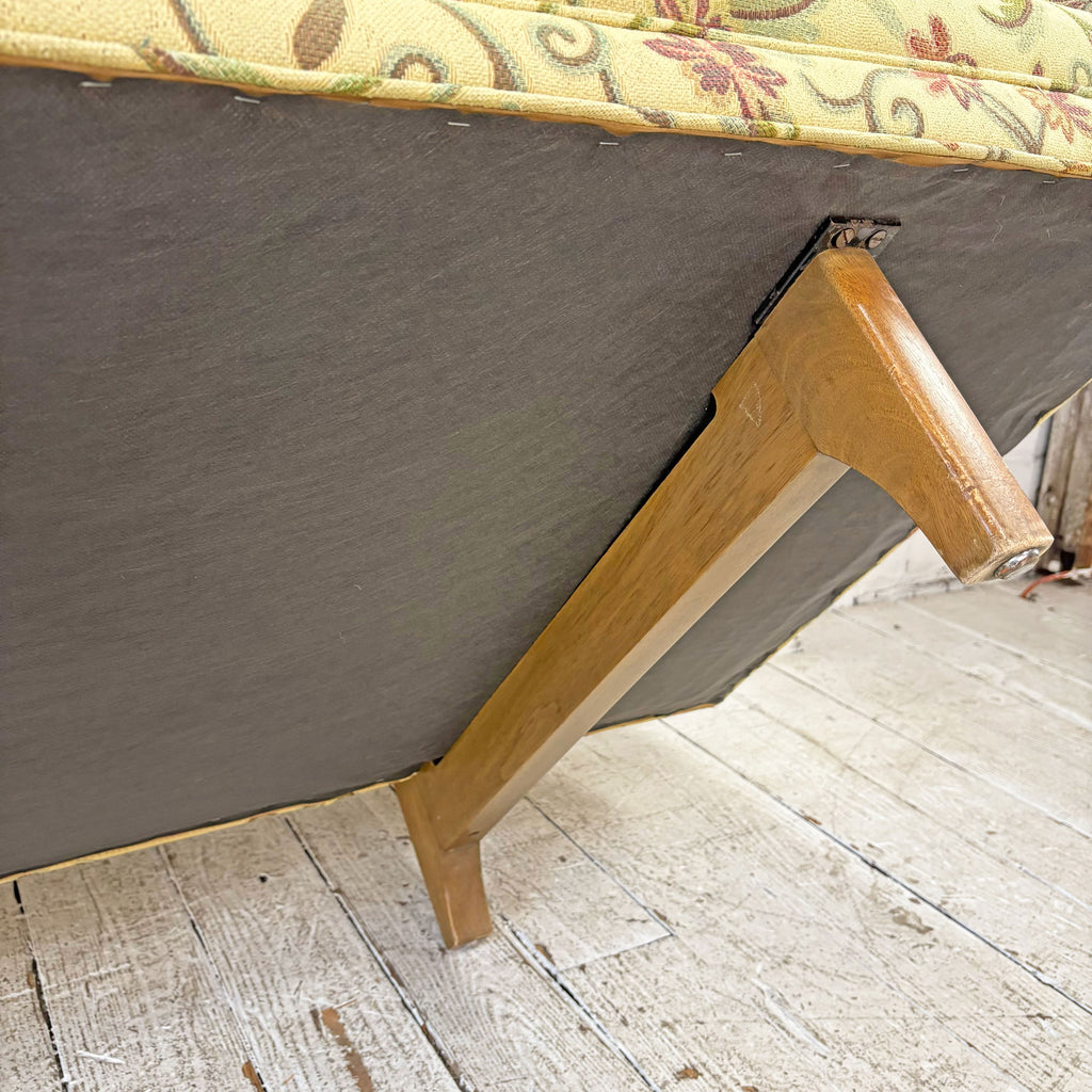 91" Dunbar Bracket Back Sofa